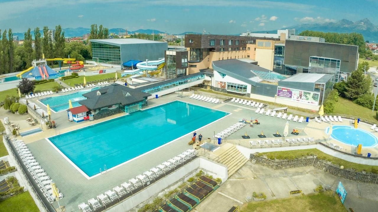 Hotel Aquacity Mountain View 포프라트 외부 사진