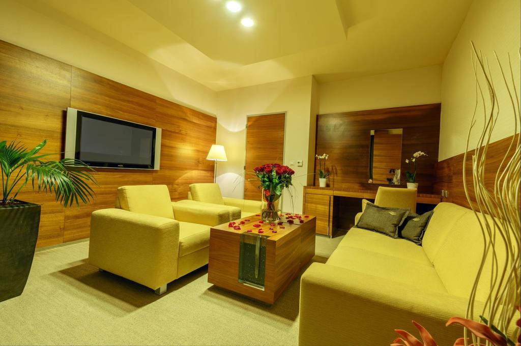 Hotel Aquacity Mountain View 포프라트 외부 사진