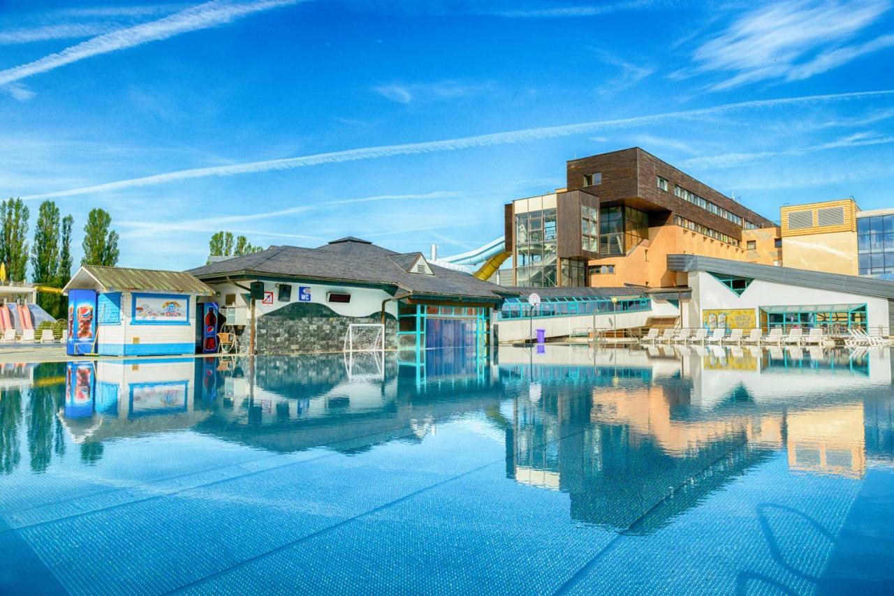 Hotel Aquacity Mountain View 포프라트 외부 사진