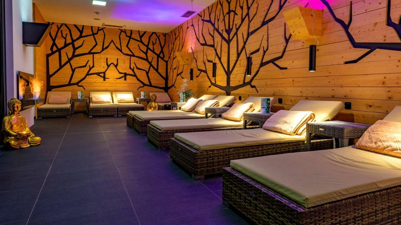 Hotel Aquacity Mountain View 포프라트 외부 사진